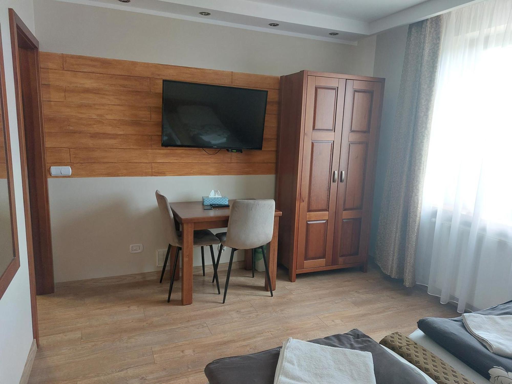 Agroturystyka Zubrowka Luaran gambar